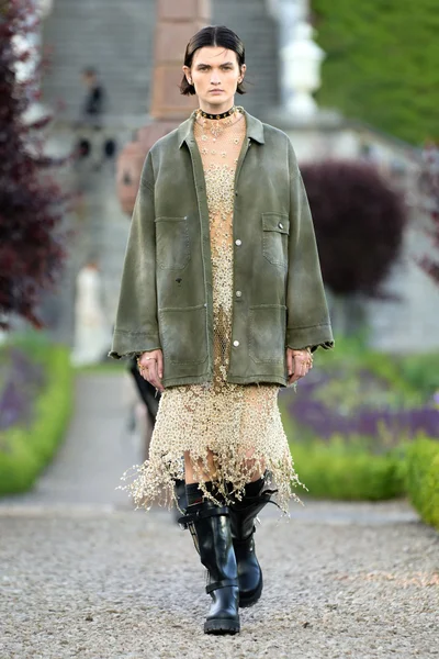 Look 54
